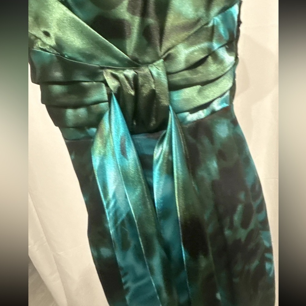 Signature by Robbie B silk dress faux wrap blue green abstract Print Size 6P NWT - Picture 5 of 11